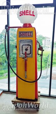
        11121|
        A 1950s Shell Petrol Pump